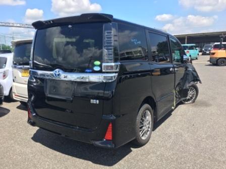 事故車ヴォクシーハイブリッド買取実績